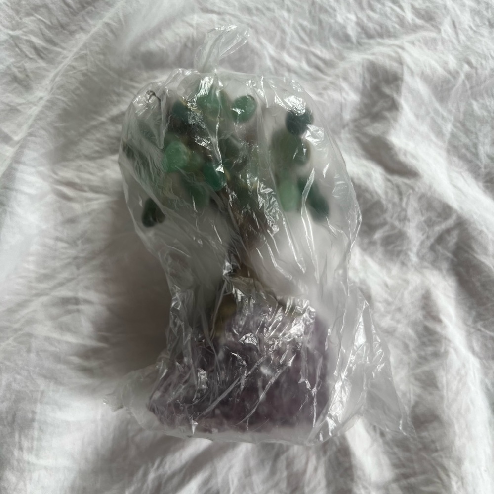 16-Branch Green Aventurine Amethyst Tree - Picture 6 of 6